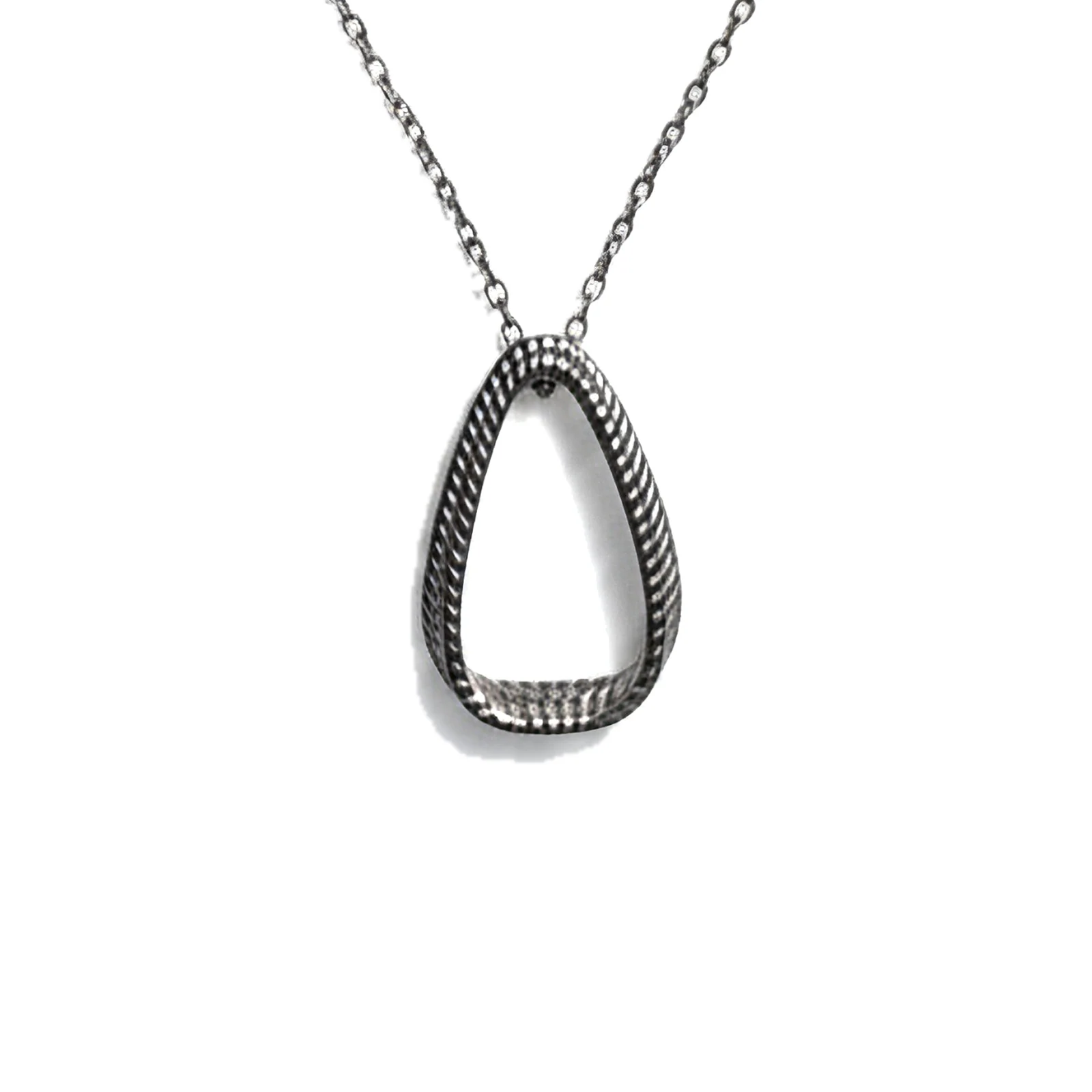 Collar Gota Trenzada Plateado